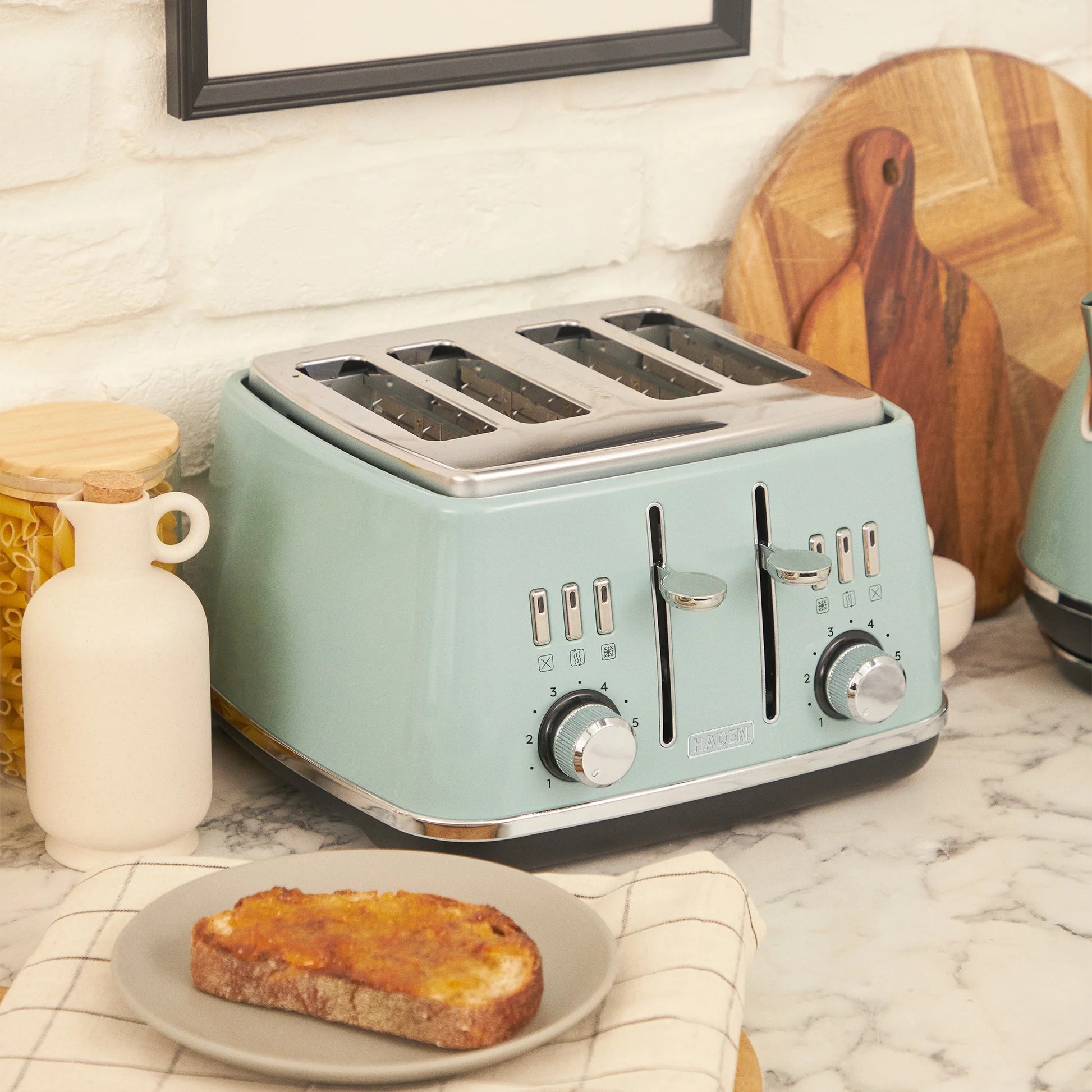 Haden 206008 4 Slice Toaster – Sage Green & Chrome