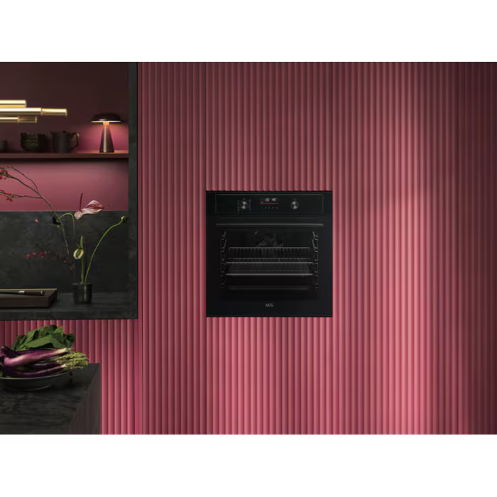 AEG BPX535A61B 3000 Series AirFry Pyrolytic Built-In Single Oven – Black