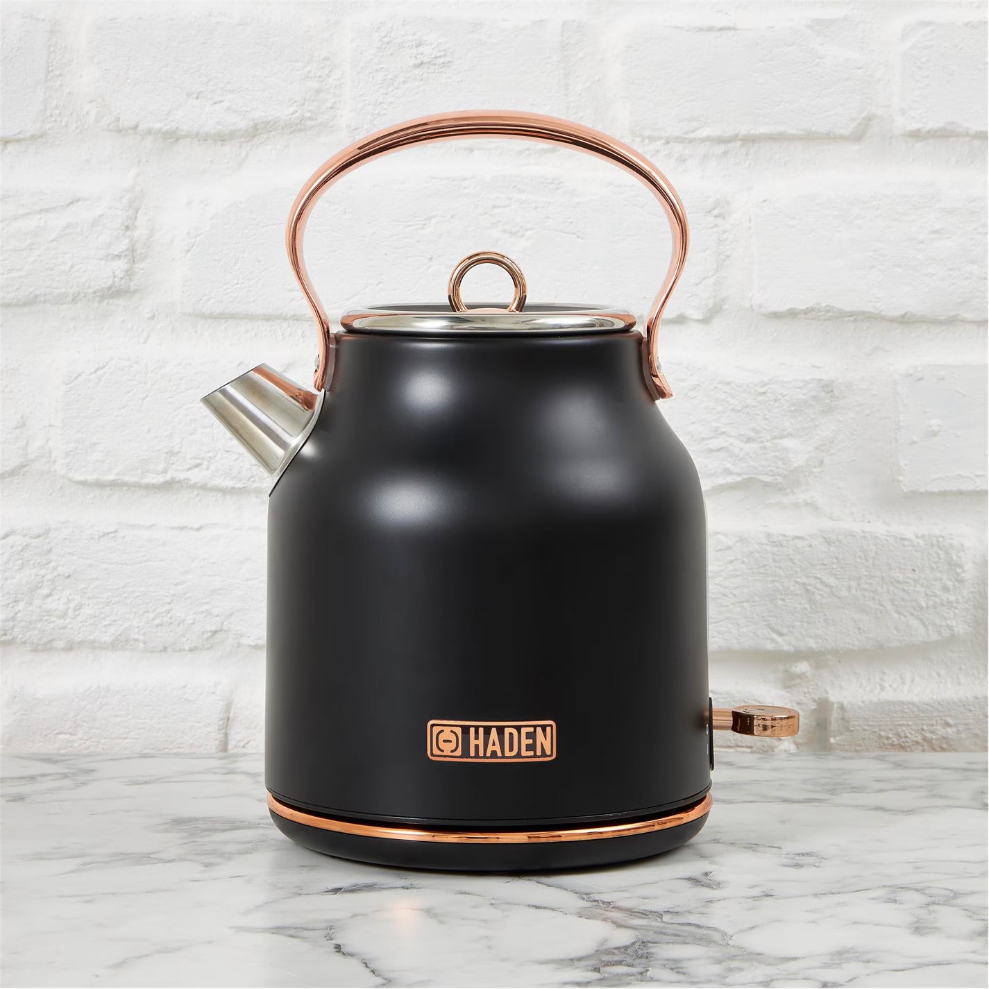 Haden Heritage Black & Copper Kettle