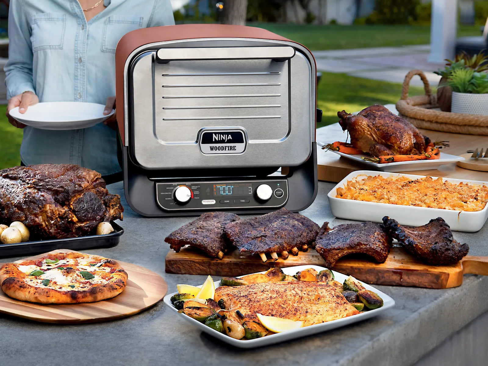 Ninja OO101UK Ninja Woodfire Outdoor Oven, Artisan Pizza Maker and BBQ Smoker - Terracotta/Steel
