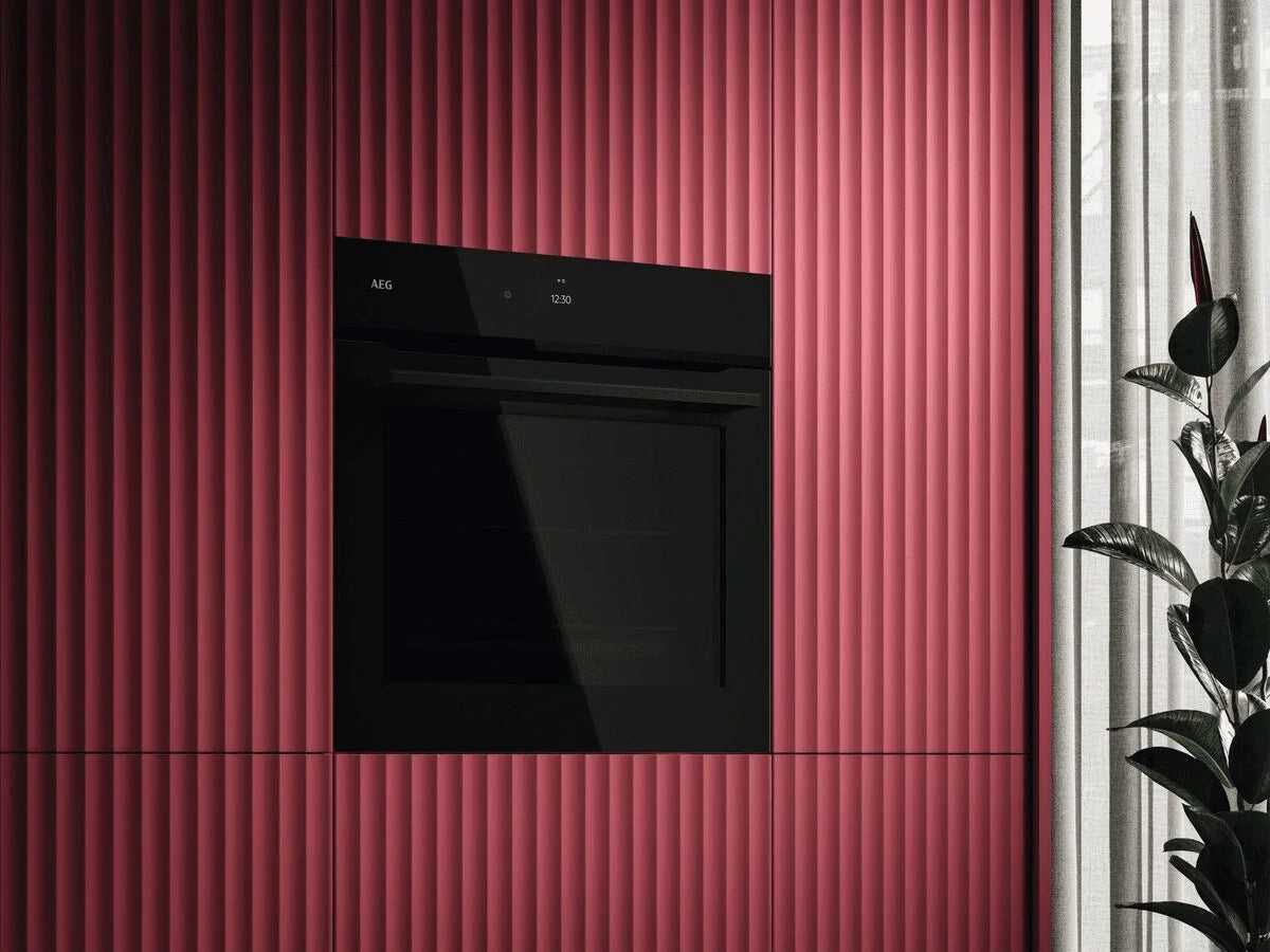 AEG NBE7P731AB 7000 MealAssist Pyrolytic Self Clean Built-in Oven - Black