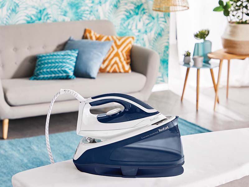 Tefal Express Essential SV6116 Steam Generator Iron