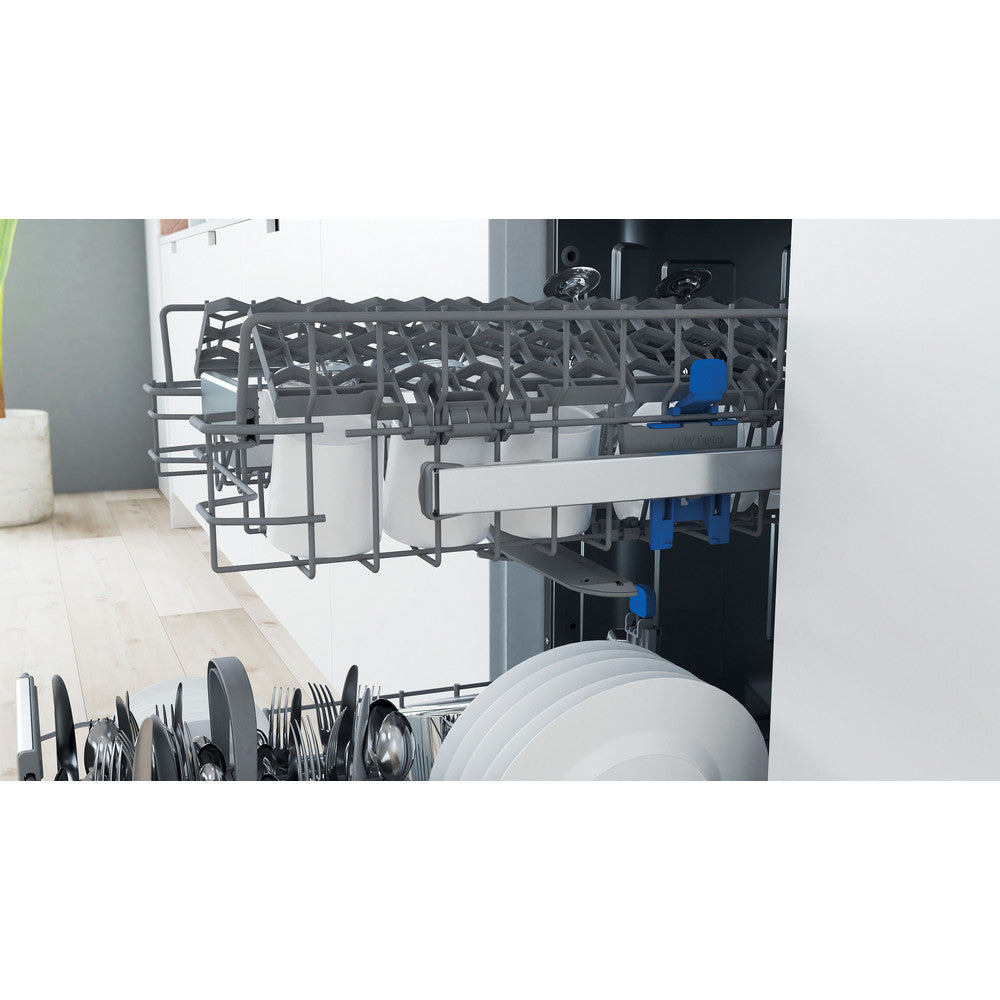 Indesit slimline Integrated dishwasher: DSIO 3T224 E Z UK N
