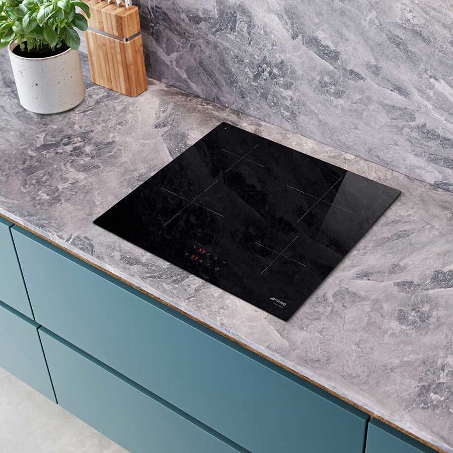 Smeg SI2641D 60 cm Universal Induction Hob, Black Glass