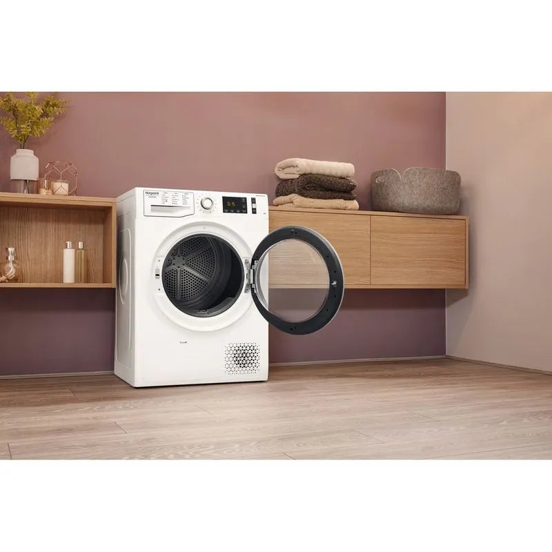Hotpoint ActiveCare NTM1192SKUK 9Kg Heat Pump Tumble Dryer - White