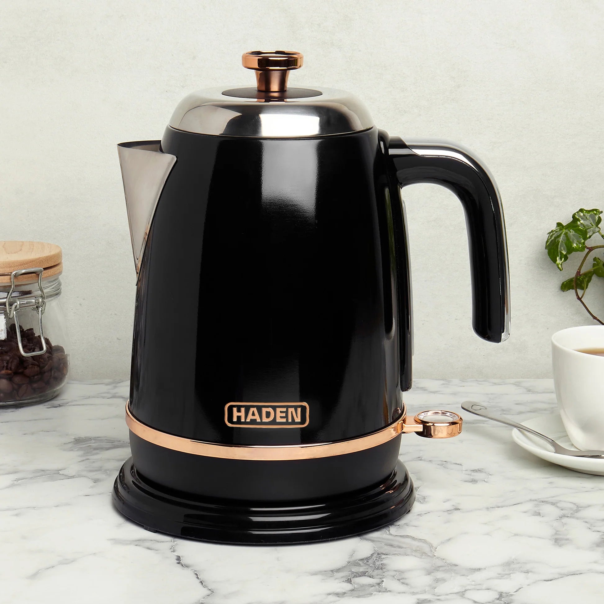 Haden Salcombe Black and Copper Kettle
