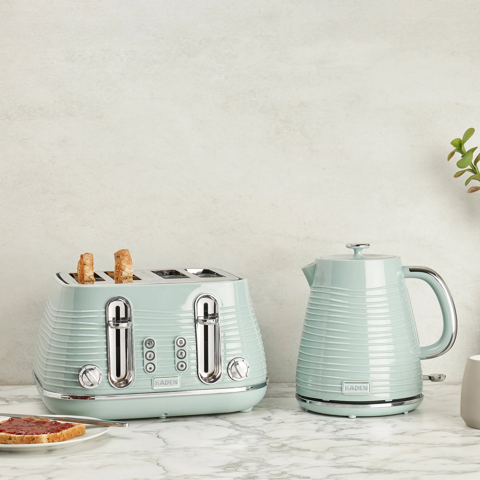 HADEN Devon 204455 Jug Kettle - Eucalyptus