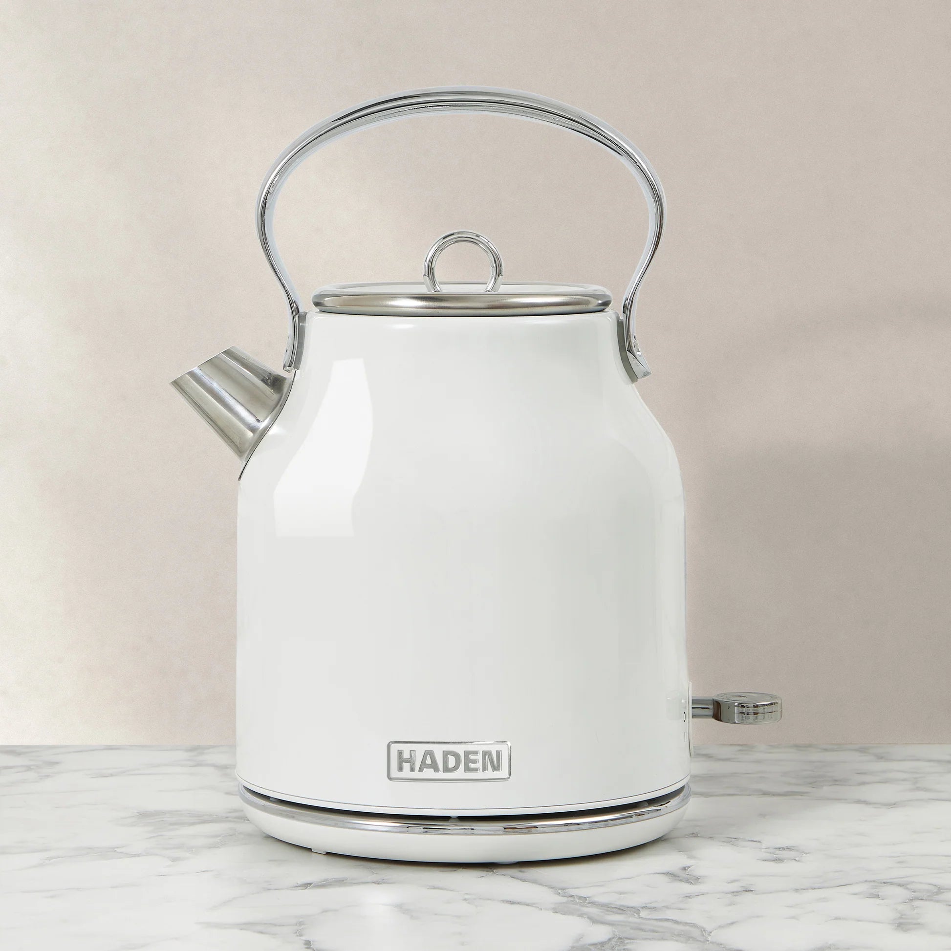 Haden Heritage Ivory Kettle