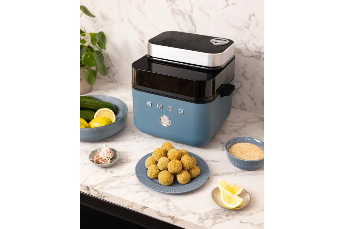 Smeg AFC01EGMUK Dual Flavour 7L Air Fryer - Emerald Green