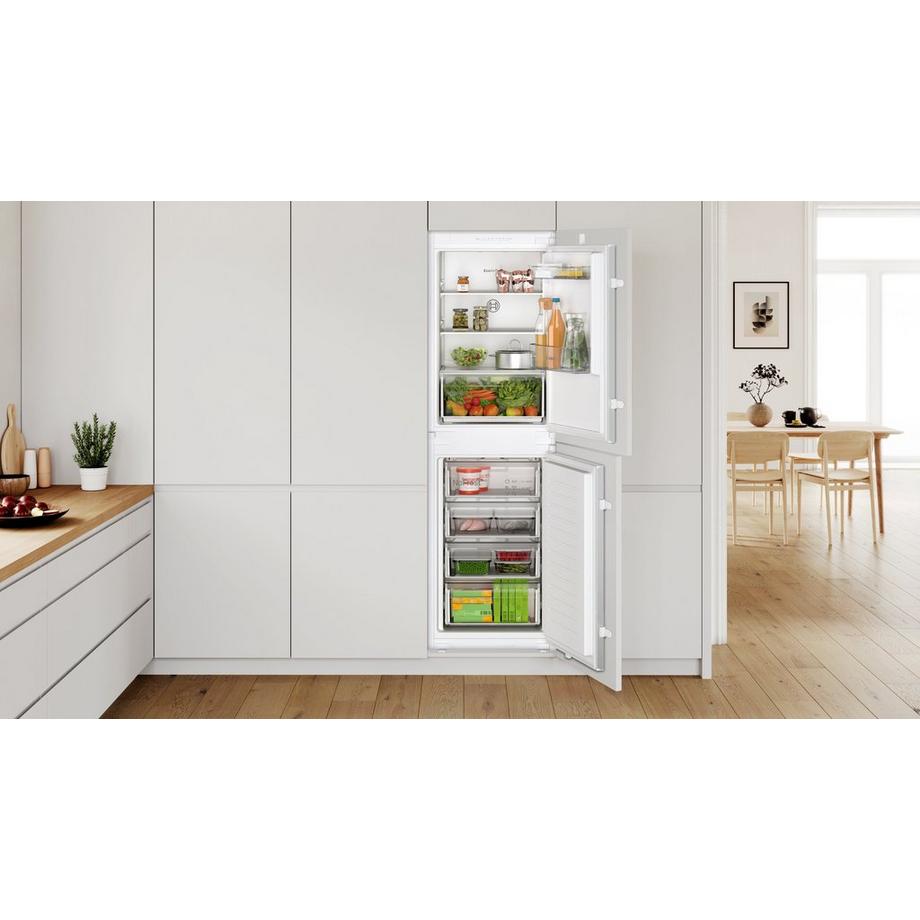 Bosch KIN85NFE0G 54.1cm 50/50 Integrated Frost Free Fridge Freezer