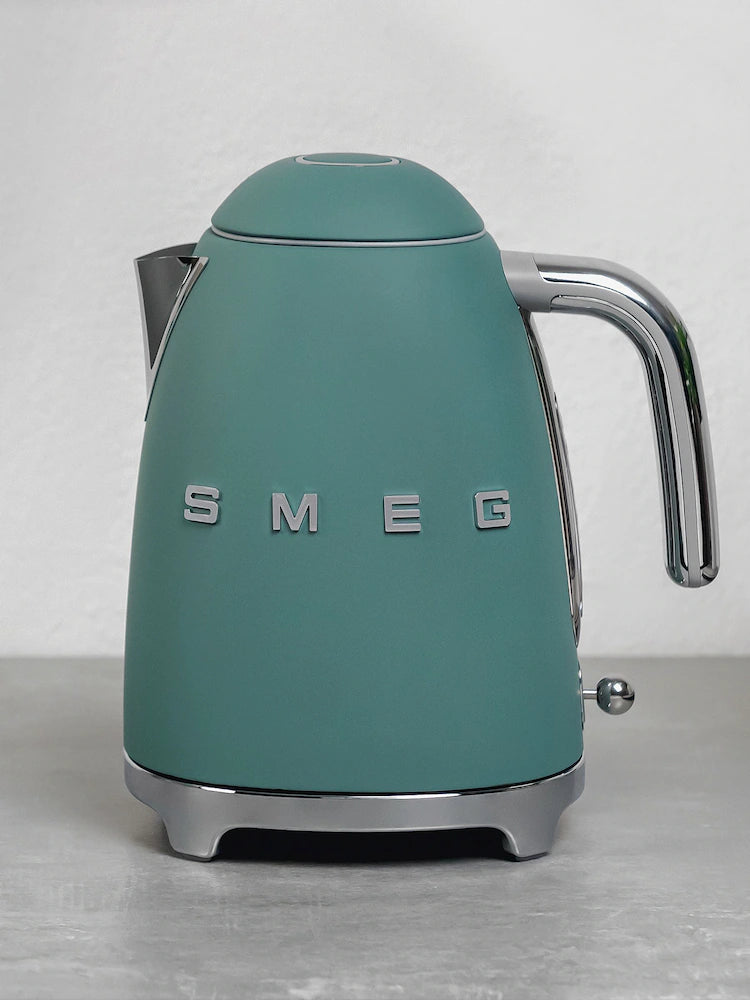 SMEG 50's Style Electric Kettle 1.7 Litre Matte green