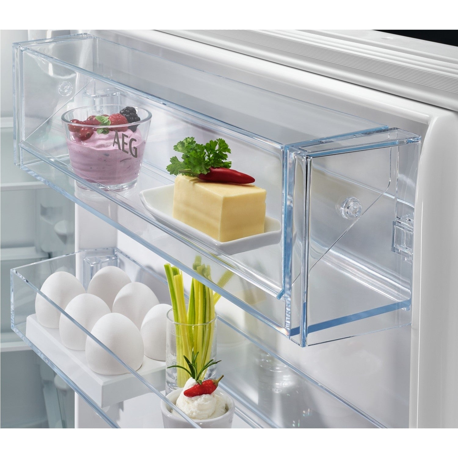 AEG OSC6T185ES integrated 50/50 TwinTech Fridge Freezer