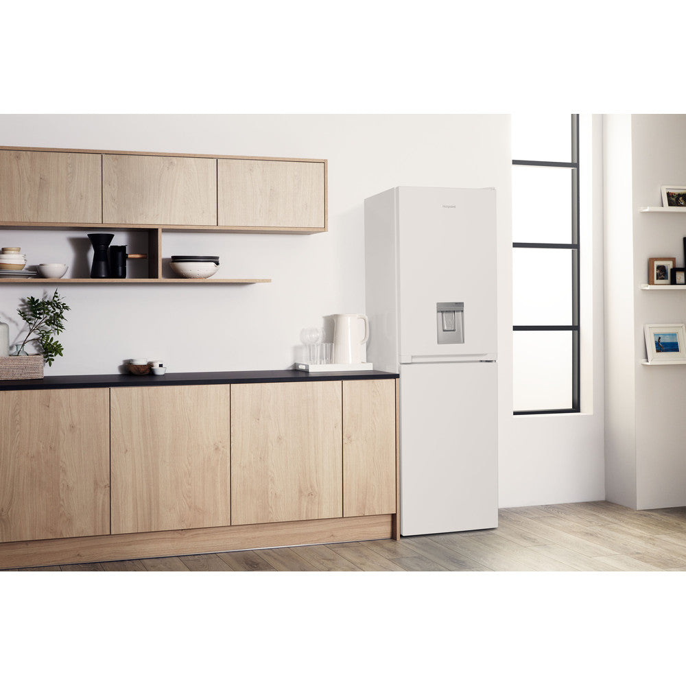 Hotpoint HBNF 55181 W AQUA UK 1 Fridge Freezer - White