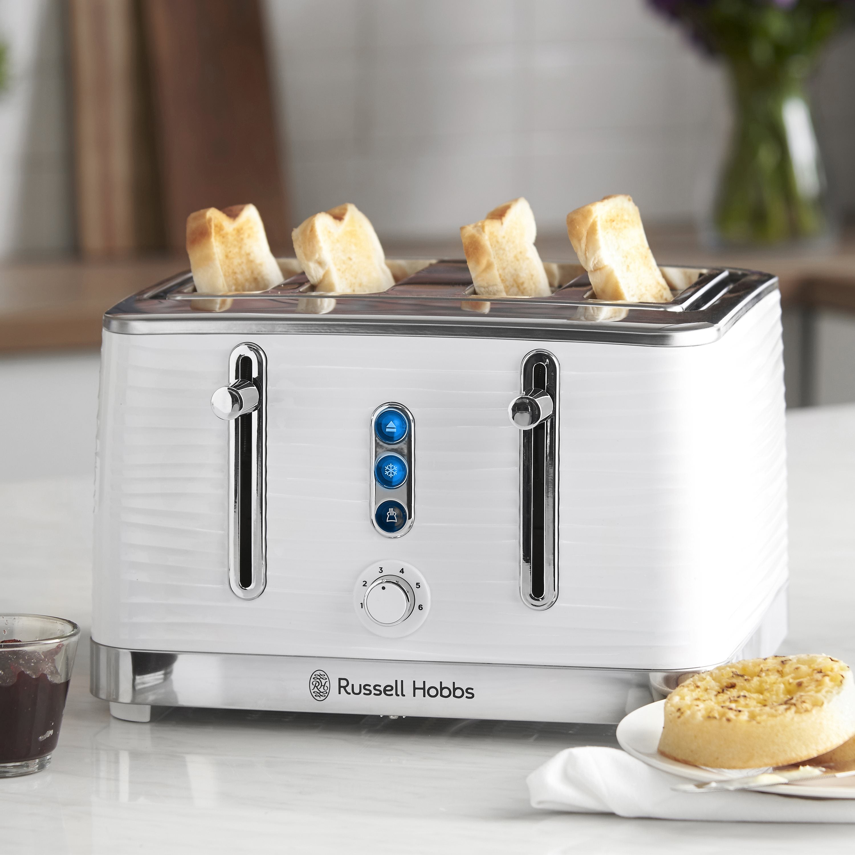 Russell Hobbs 24383 Inspire 4 Slice Toaster - Cream