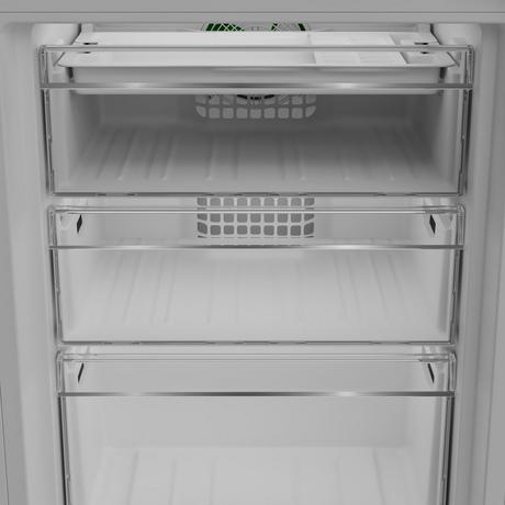 Blomberg KNE4554EVI 54cm Integrated 70:30 Frost Free Fridge Freezer - White